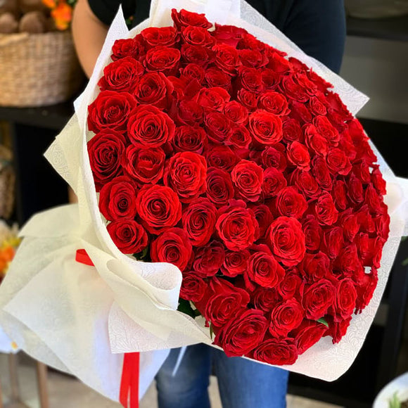 Fresh Red Roses Bouquet